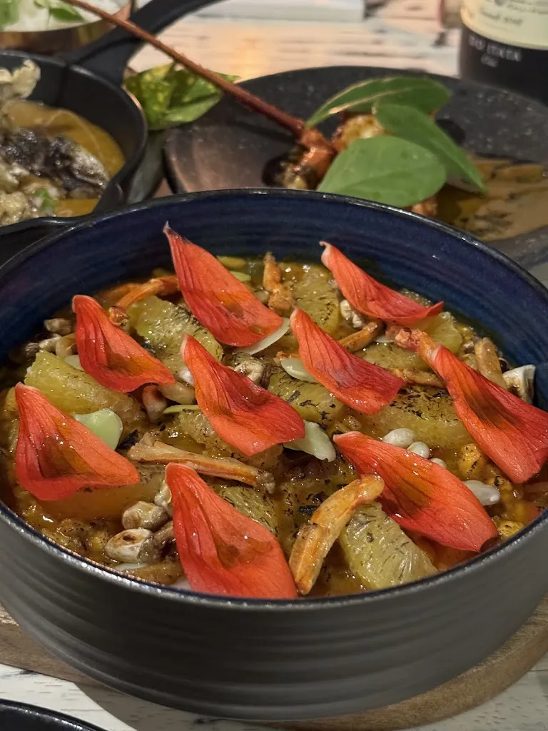 Varn V_MUYU - ZERO WASTE LAB_Galápagos_review