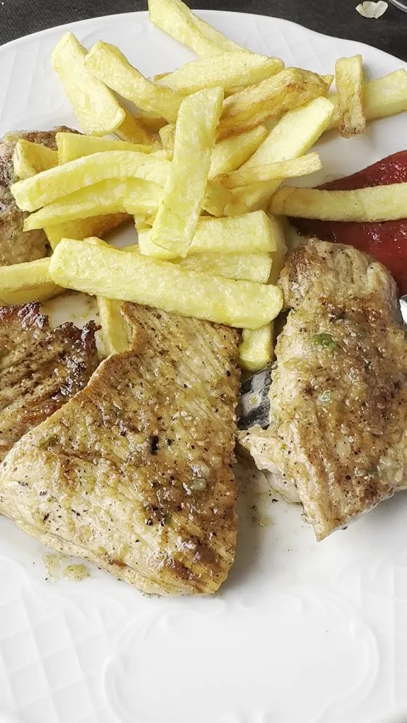 Marta Torrón_Asador Mesón Oriental_Rueda de la Sierra_review