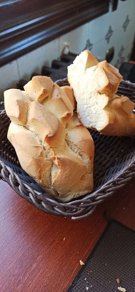 Pilar Rubio_Restaurante Braseria El Tejo_Rueda de la Sierra_recensione