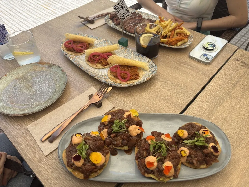 Olena Gavenko_Restaurante El Santiamén_Salmerón_review