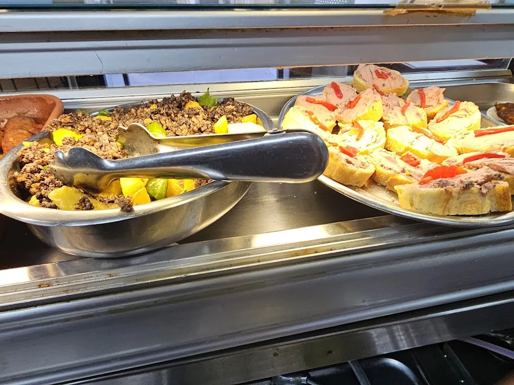 Restaurante Fuente las Canalejas_San Andrés del Congosto_slider_image_3