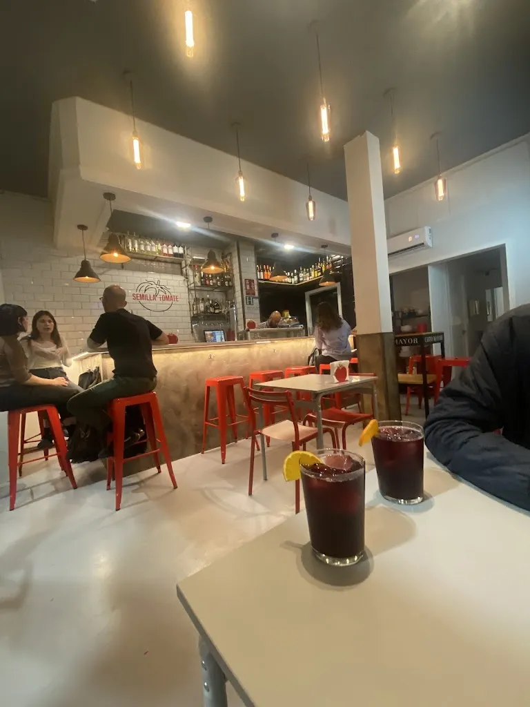 Semilla Tomate restaurant in Semillas