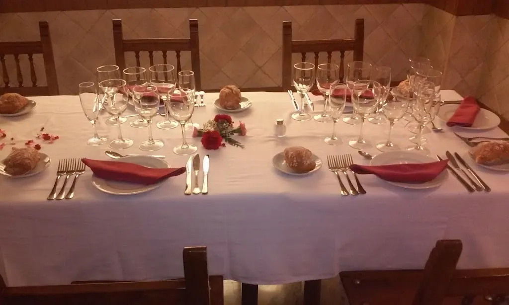 Nuevo Somolinos restaurant in Somolinos