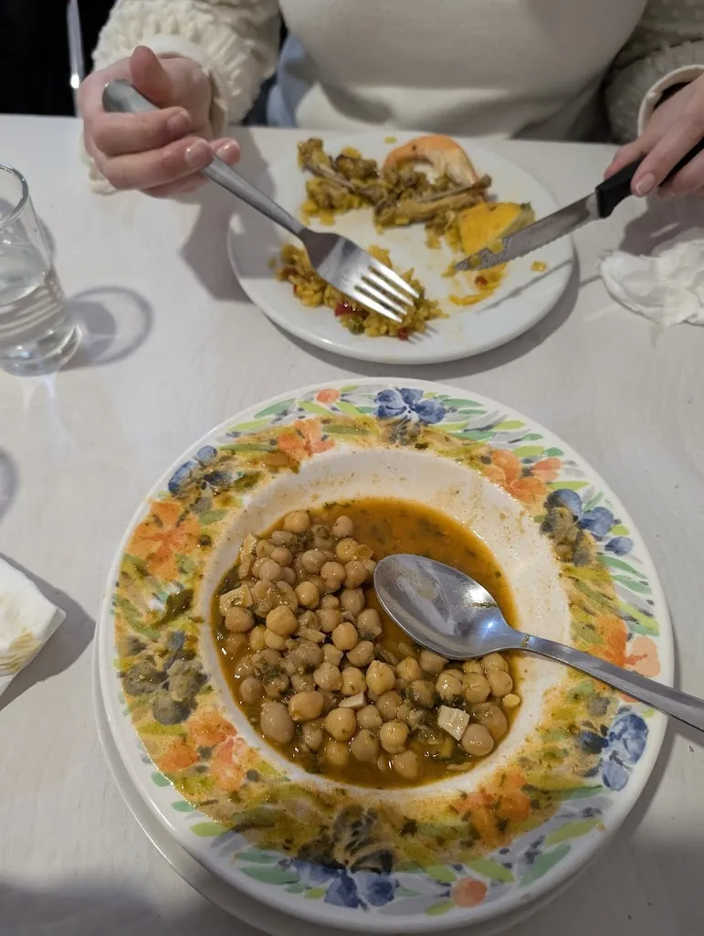 Sergio O_Bar-Restaurante-Posada ARTHE_Sacedón_review