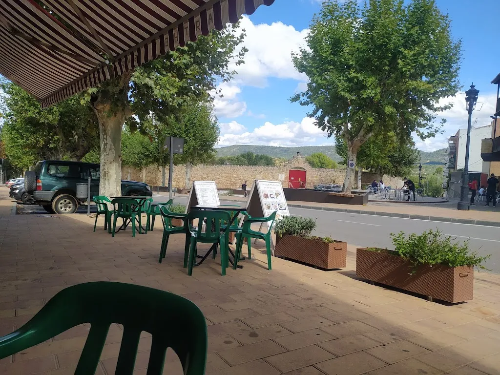 Bar-Restaurante-Posada ARTHE restaurant in Sacedón