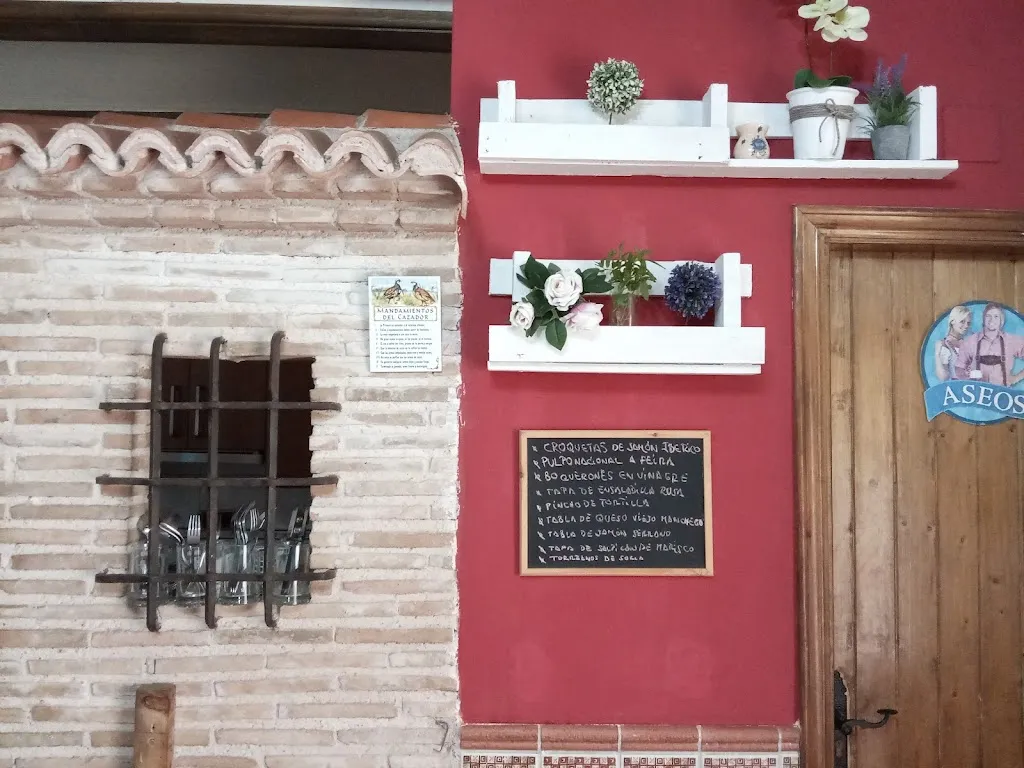 Bar abacería Terzaga restaurant in Terzaga