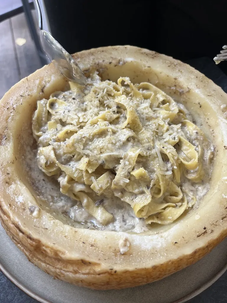 Oihan Vitoria Garcia_Ristorante Trattoria La Bella Famiglia da Giovani Fratelli_Torrecuadradilla_review