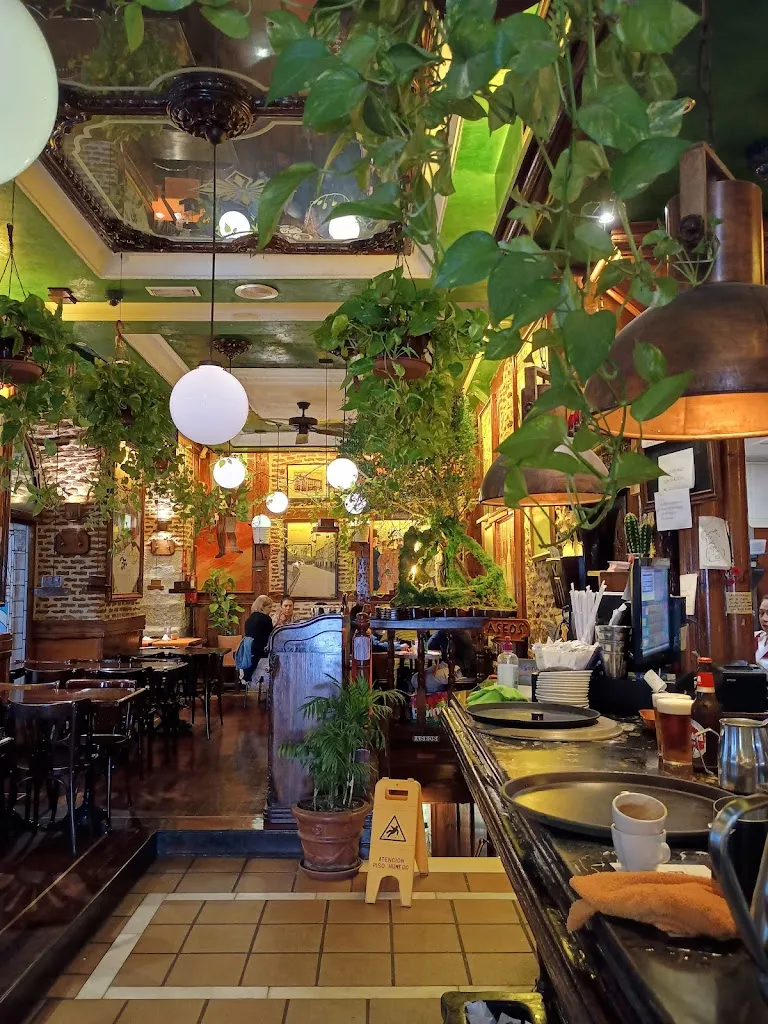 Sheryl Lyons_Taberna Tirso de Molina_Torrecuadrada de Molina_review