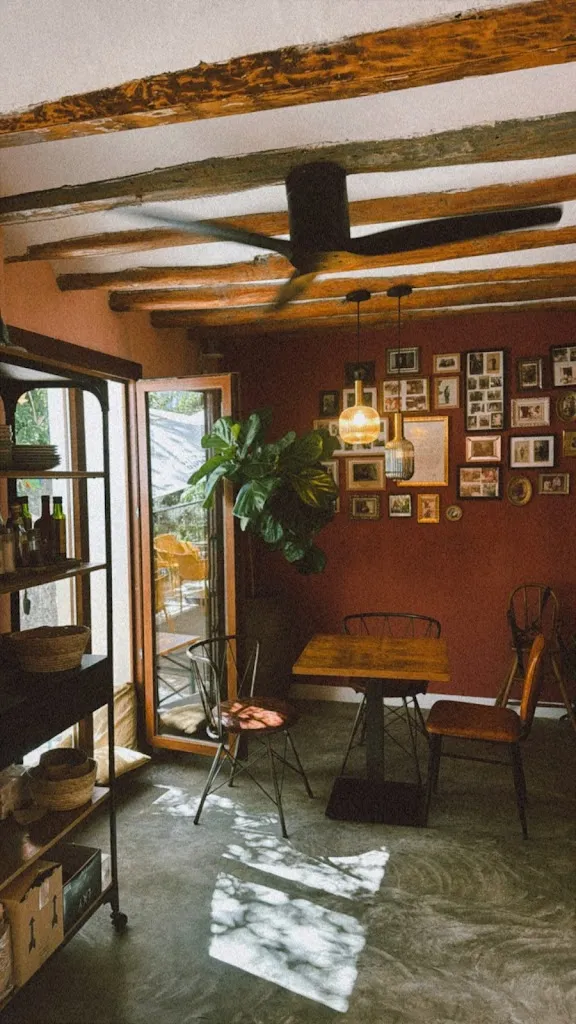 Oksana Demydova_al Ras_Beniardá_review