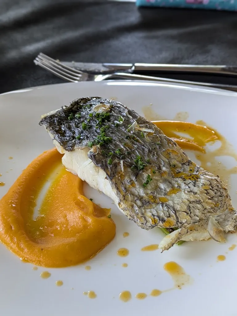 Annelise Veiga_Bar Restaurante Los Poyales_Traíd_review