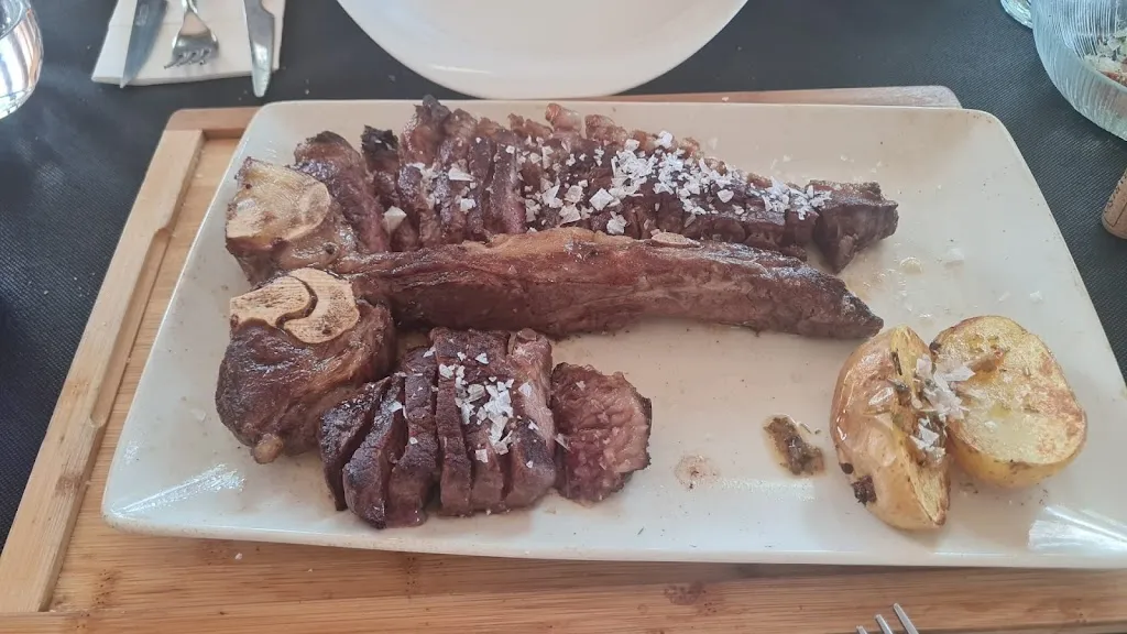 XIMO MORELLÀ_Bar Restaurante Los Poyales_Traíd_review