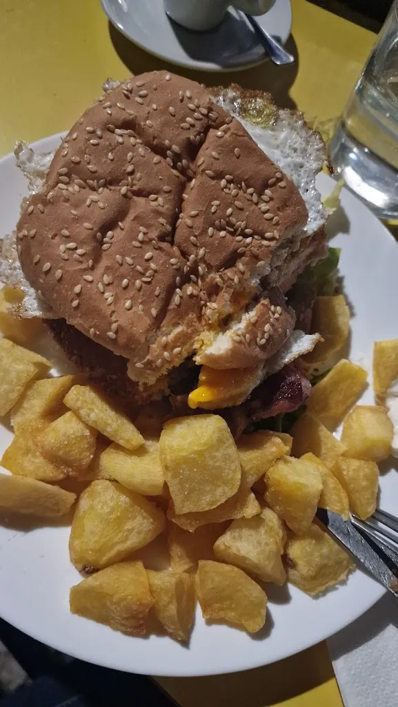 iuliana ilie_Alhambra Bar_Torrejón del Rey_review