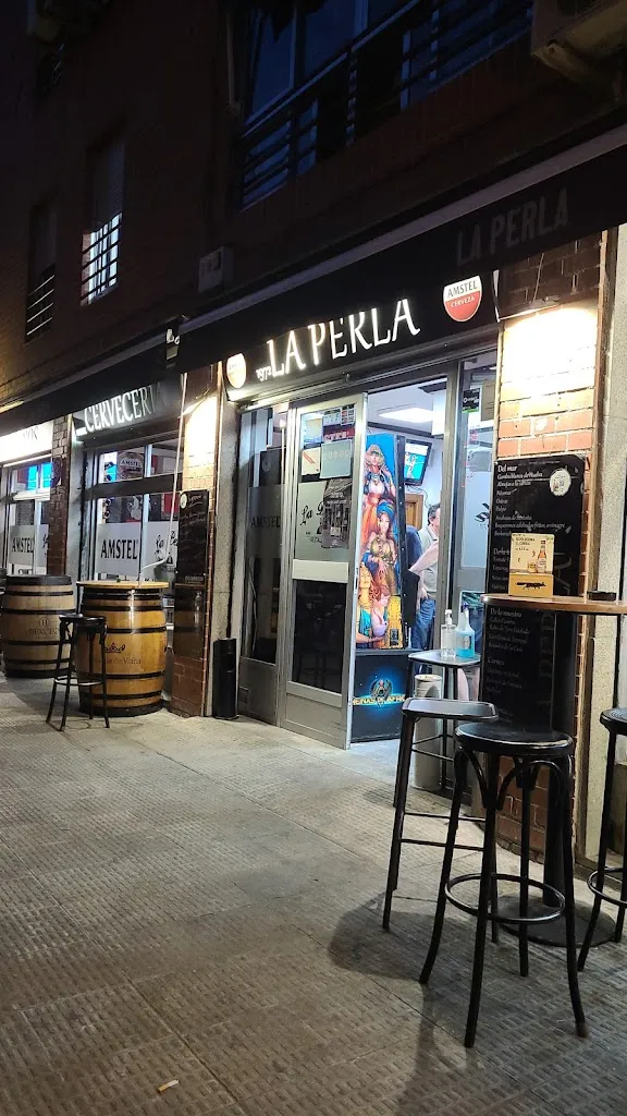 La Perla vallekas ristorante a Valderrebollo