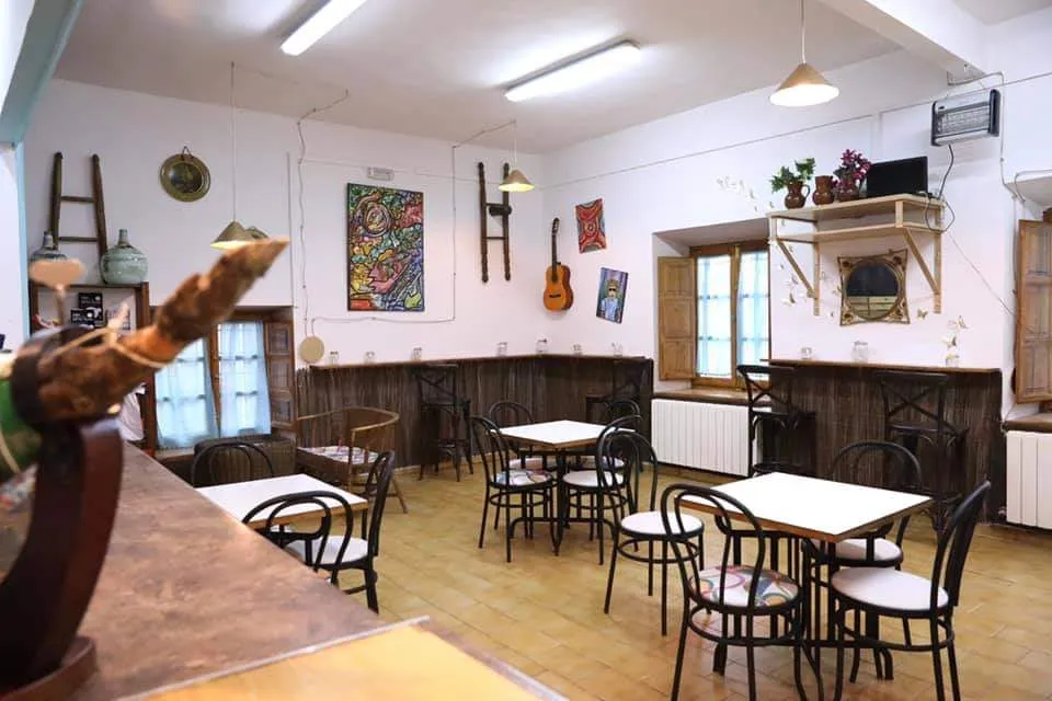 Bar El Chorro restaurant in Valdesotos