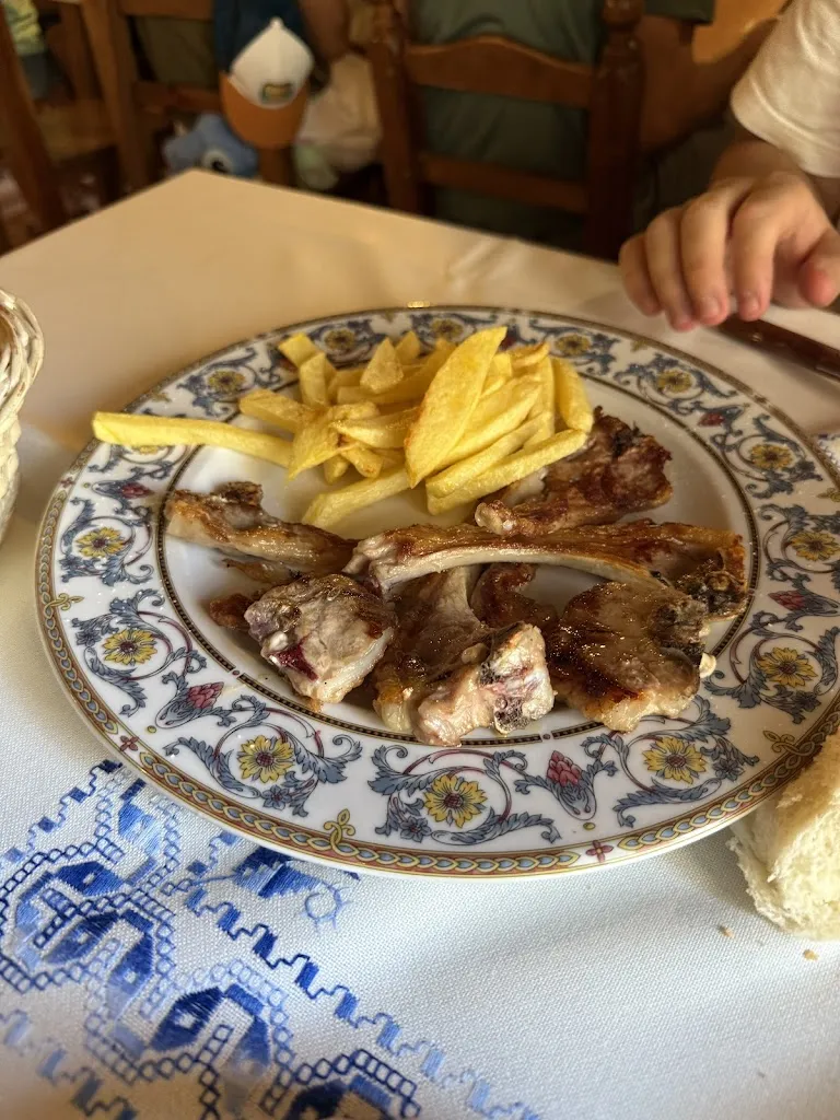 fernando ferreyra_Mesón Los Cantos_Valverde de los Arroyos_review