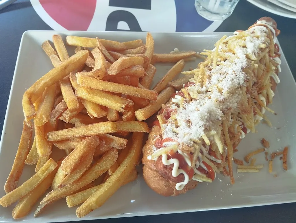 Eva María Ivanova Ivanova_The Bear_Villanueva de la Torre_review