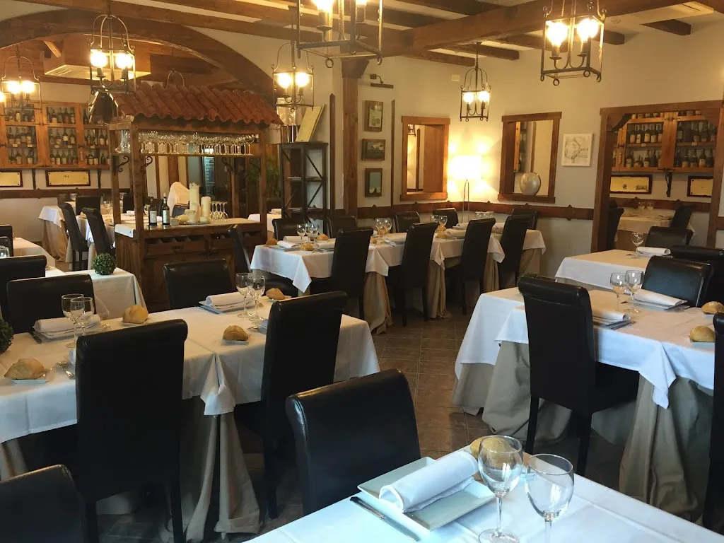 Bodegón Francachela_Viñuelas_slider_image_1