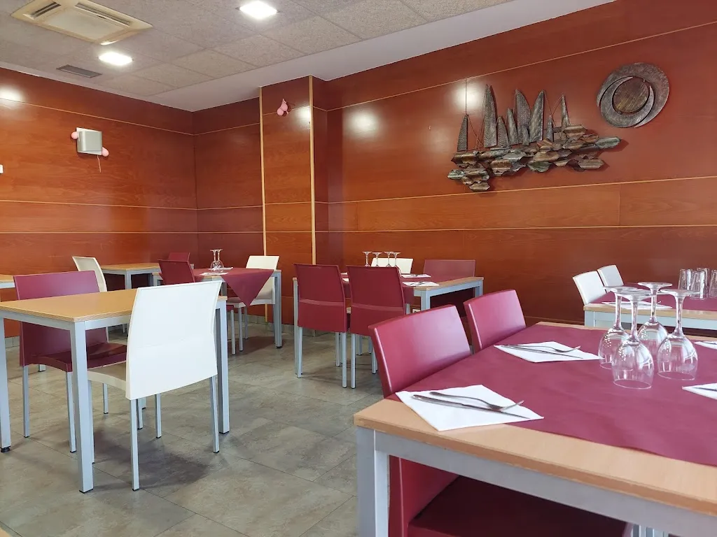 HOSTAL RESTAURANTE BAR TARACENA restaurant in Yunquera de Henares