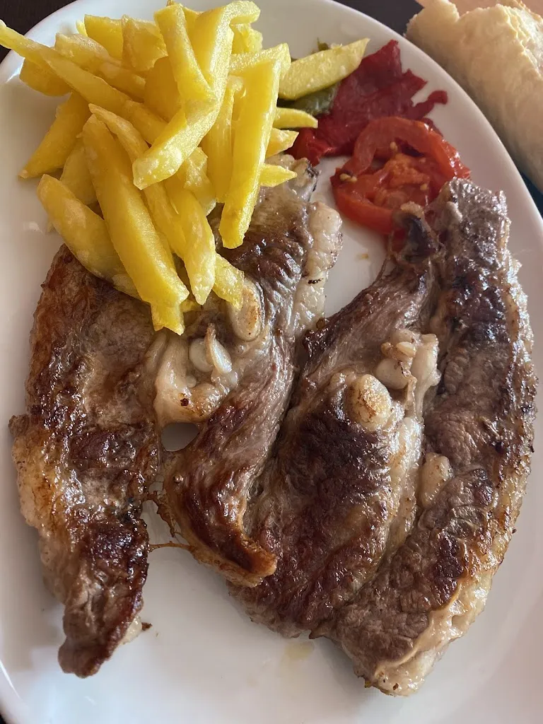 HOSTAL RESTAURANTE BAR TARACENA_Yunquera de Henares_slider_image_2