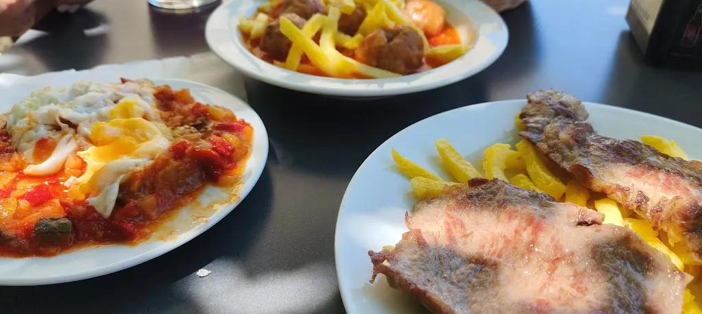 Bar La Parra restaurant in Alájar