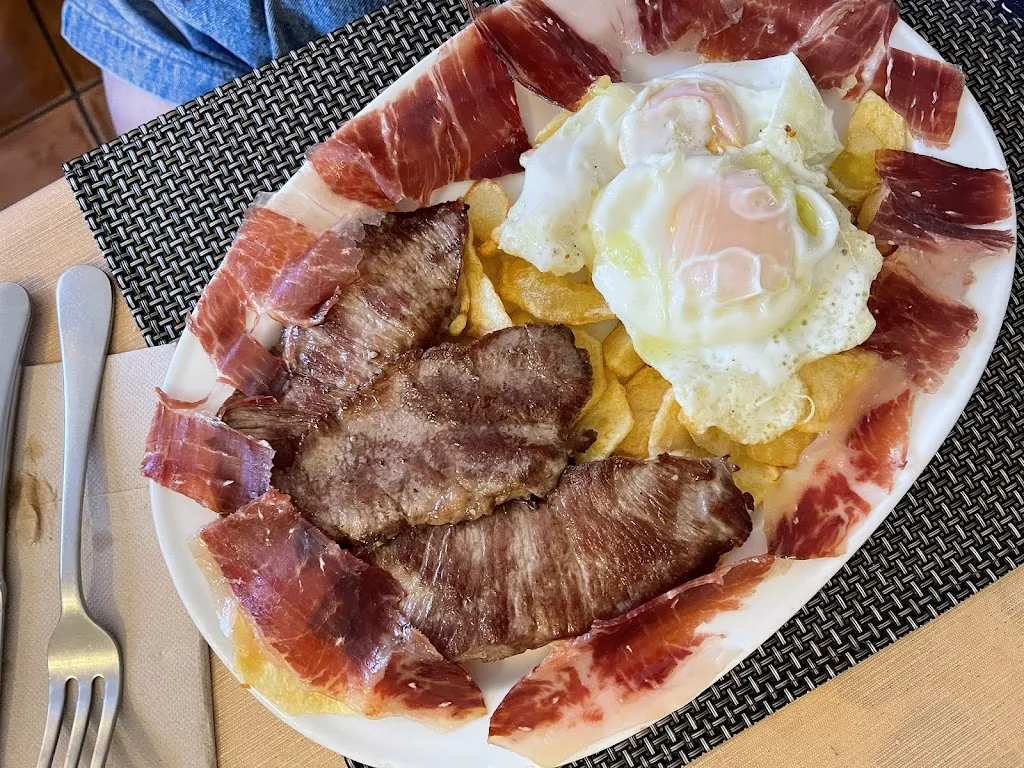 Pedro Pinto_Restaurante El Portichuelo_Alosno_avis