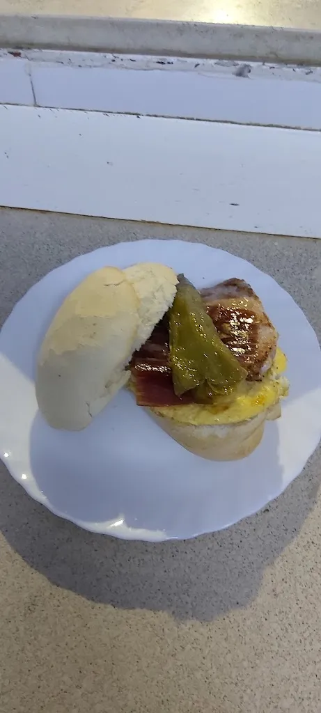 Menu_Burguer Cruz_Alosno_immagine_8