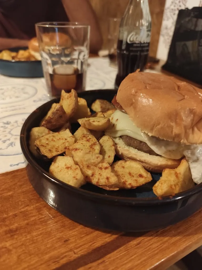 Jose Carmona Rodríguez_CLP Las Peñas · Restobar_Aroche_review