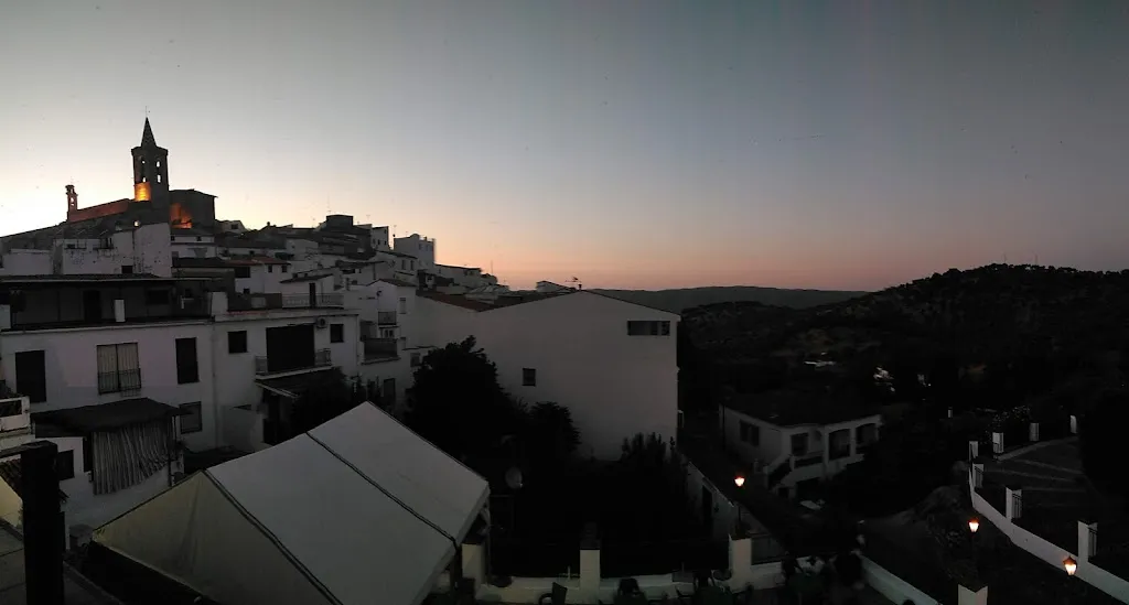 Macarena Gata_Cafe Bar Habana_Aroche_review