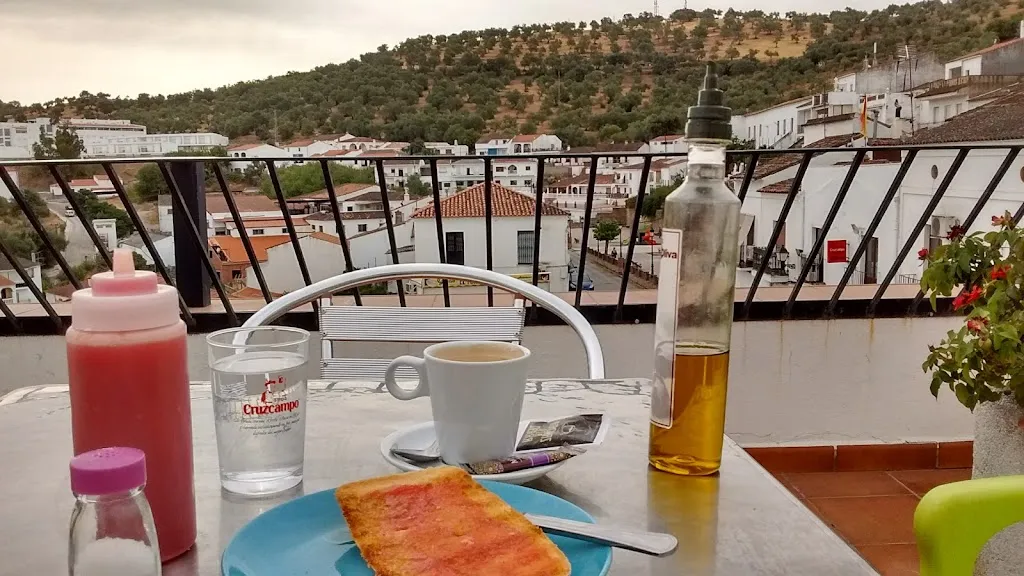 Isabel Carrillo_Cafe Bar Habana_Aroche_review