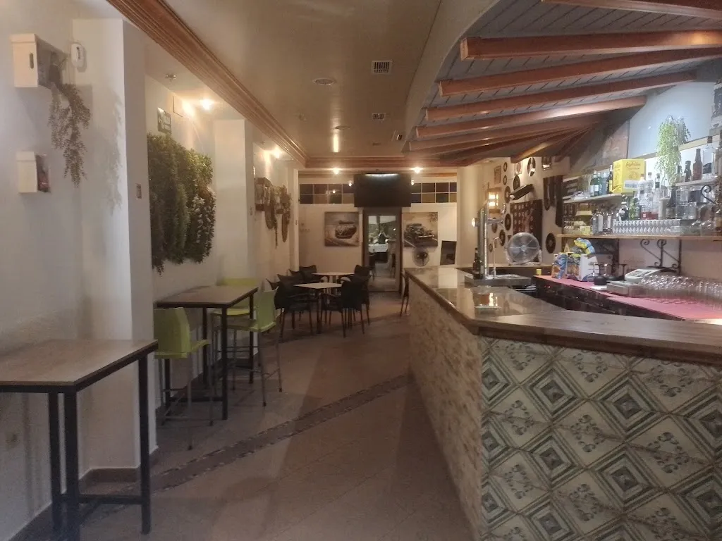 BAR DAIGUÁ_Arroyomolinos de León_slider_image_2