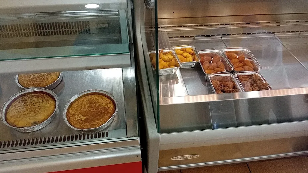 YouTubePelo_G. T.S._Asador de Pollos nuevo carretero_Aljaraque_review