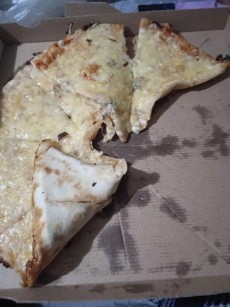 Menu_PIZZERIA HURACANES_Aljaraque_image_4