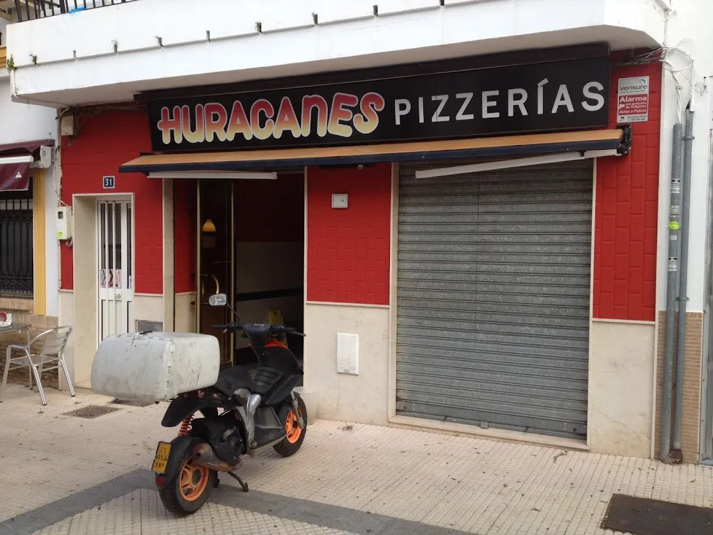 PIZZERIA HURACANES restaurant in Aljaraque