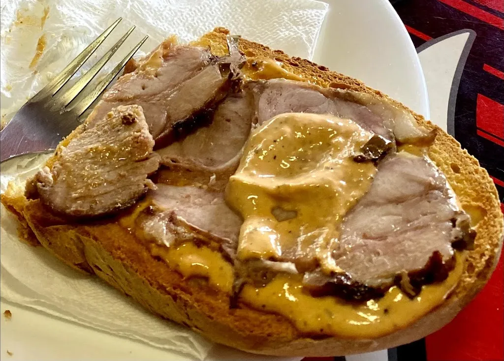 Restaurante La Negra_Cabezas Rubias_slider_image_2