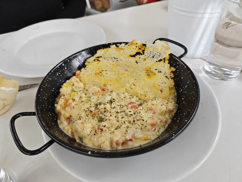 Elias Rodriguez Ramas_Bar Restaurante La Pradera_Cabezas Rubias_review