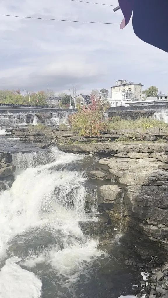 Shahla Jassim_Joe's Italian Kitchen_Almonte_review