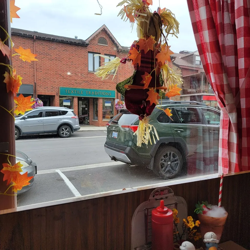 Christa Lyons_Superior Restaurant_Almonte_review