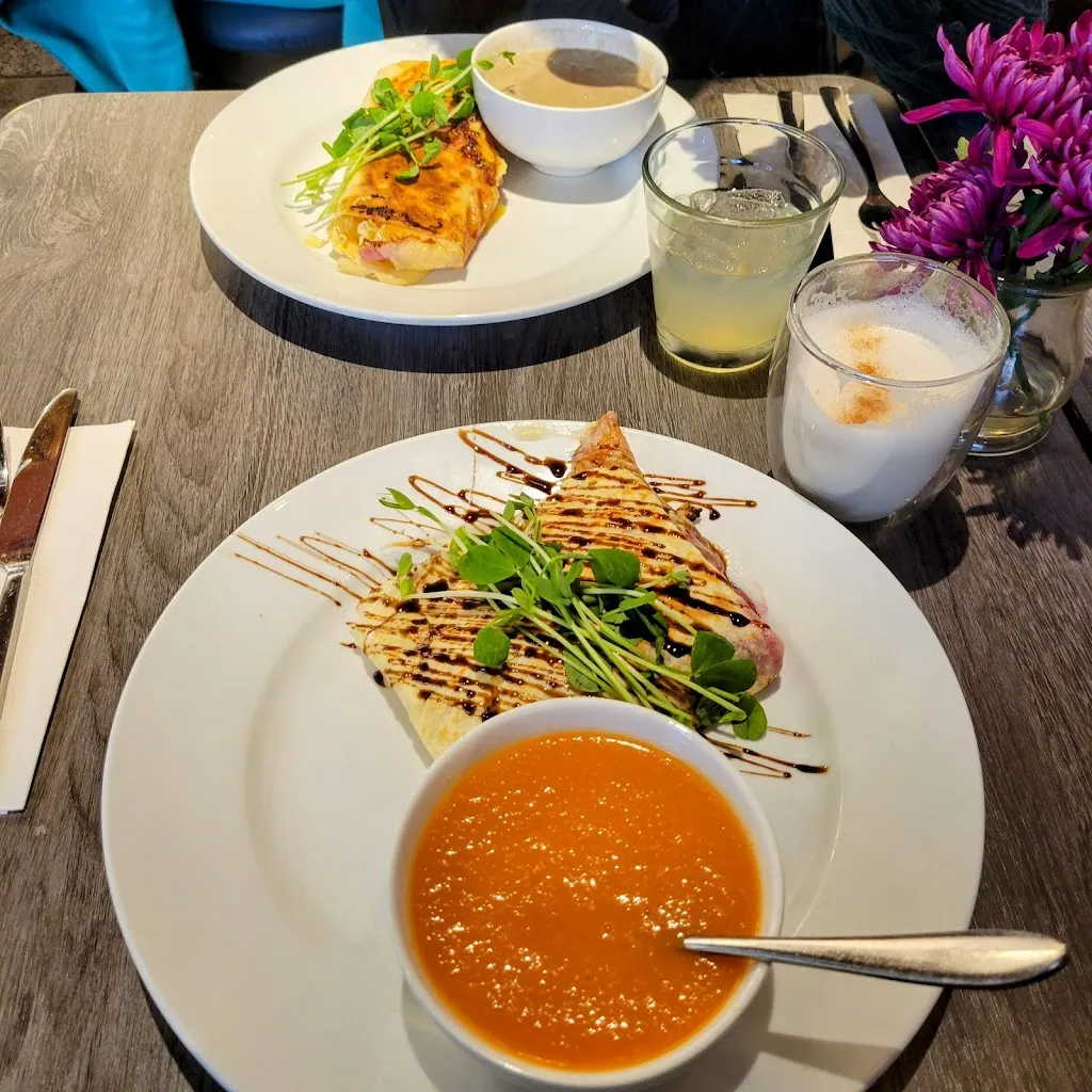 Virginie Closson_Mill Street Crepe Company_Almonte_review