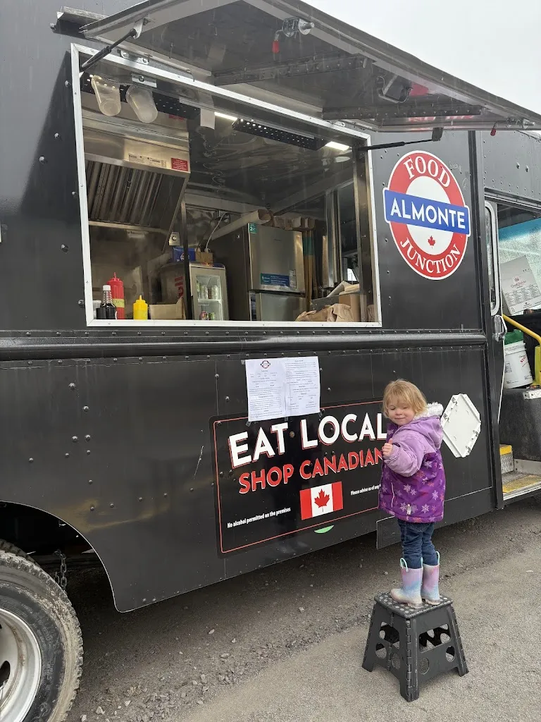 Almonte Food Junction_Almonte_slider_image_3