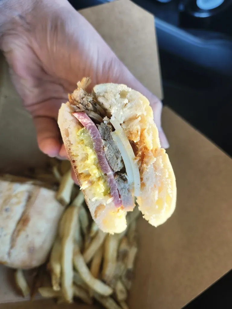 The Cuban Mix_Almonte_slider_image_1