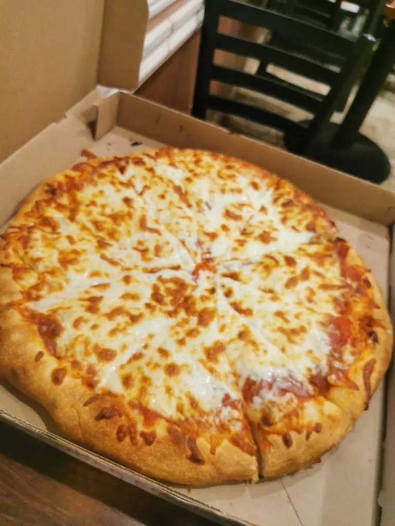 Isaac Tremblay_Milano pizza_Almonte_review