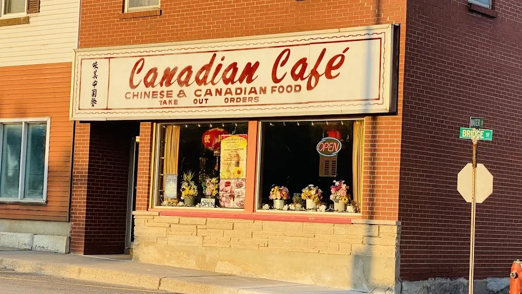 Canadian Cafe Chinese Restaurant restaurant in Almonte