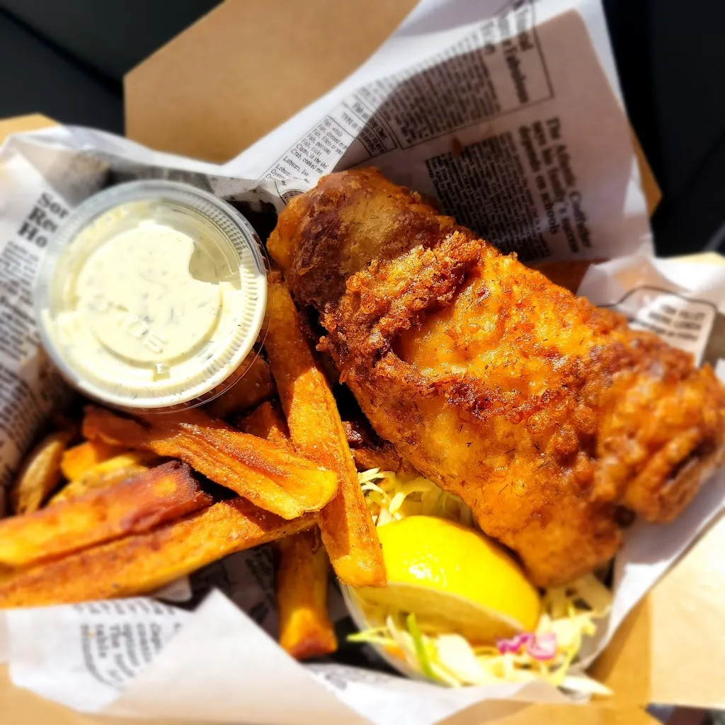 Maureen M_The Cheeky Chippy_Almonte_review