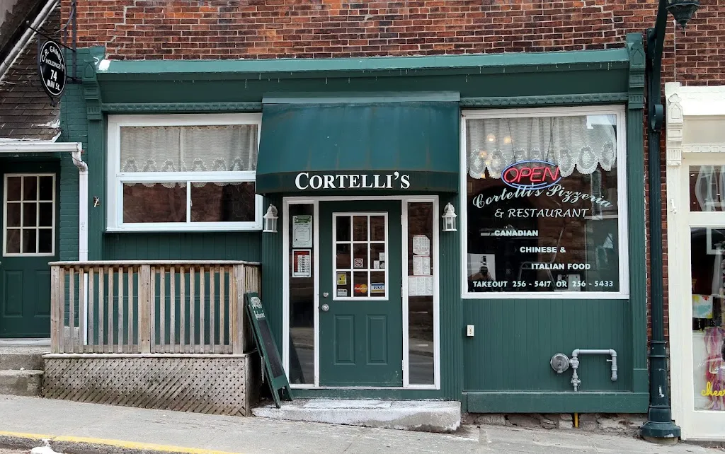 Mills Kitchen (dine in/delivery/take out) restaurant in Almonte