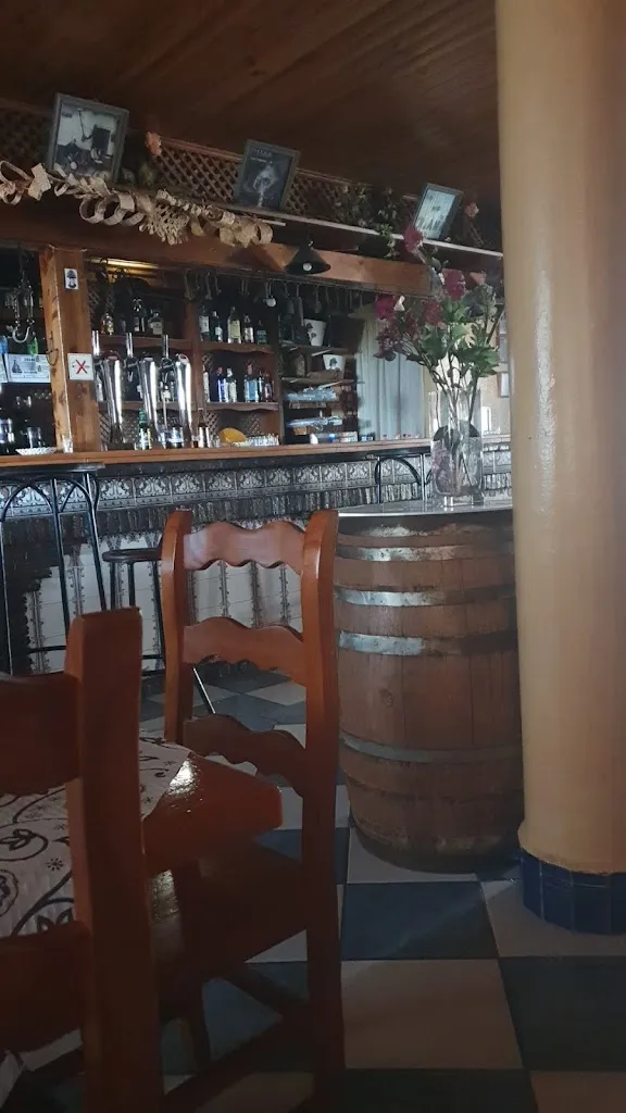 Bar San Sebastián restaurant in Cañaveral de León