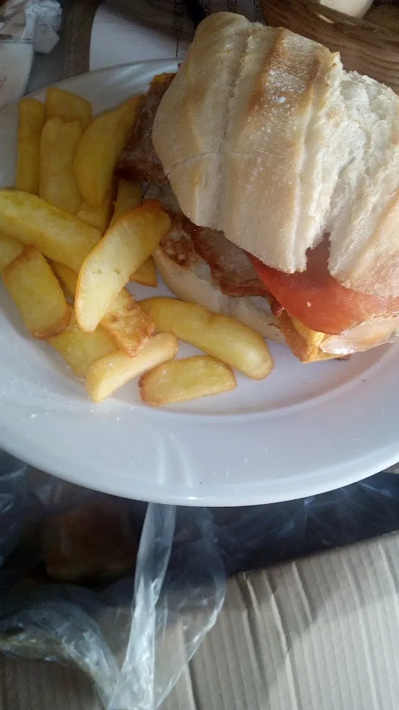 Menu_Bar La Esquinita_Cañaveral de León_image_2