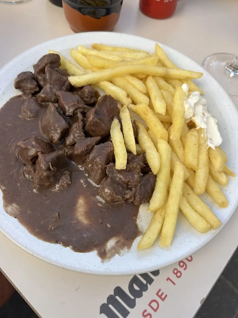 Mr-en-Mrs S-F_La Esquinita - Bistro Benifato_Benifato_review