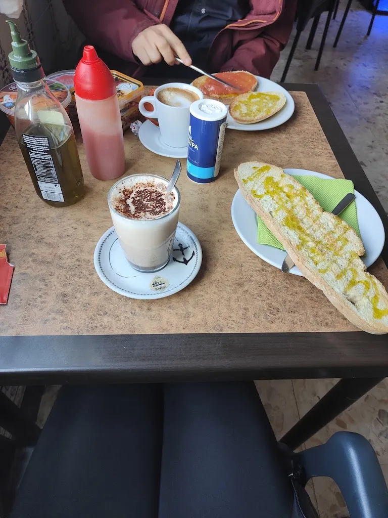 Ruth del Valle_Bar Parada_Calañas_review