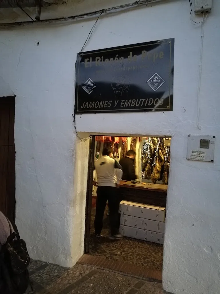 El Rincón de Pepe restaurant in Castaño del Robledo