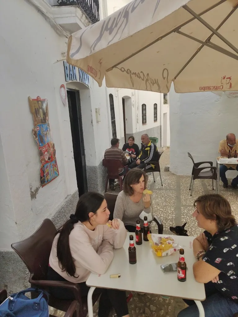 Miguel Angel Sanchez_Bar Niko_Castaño del Robledo_review